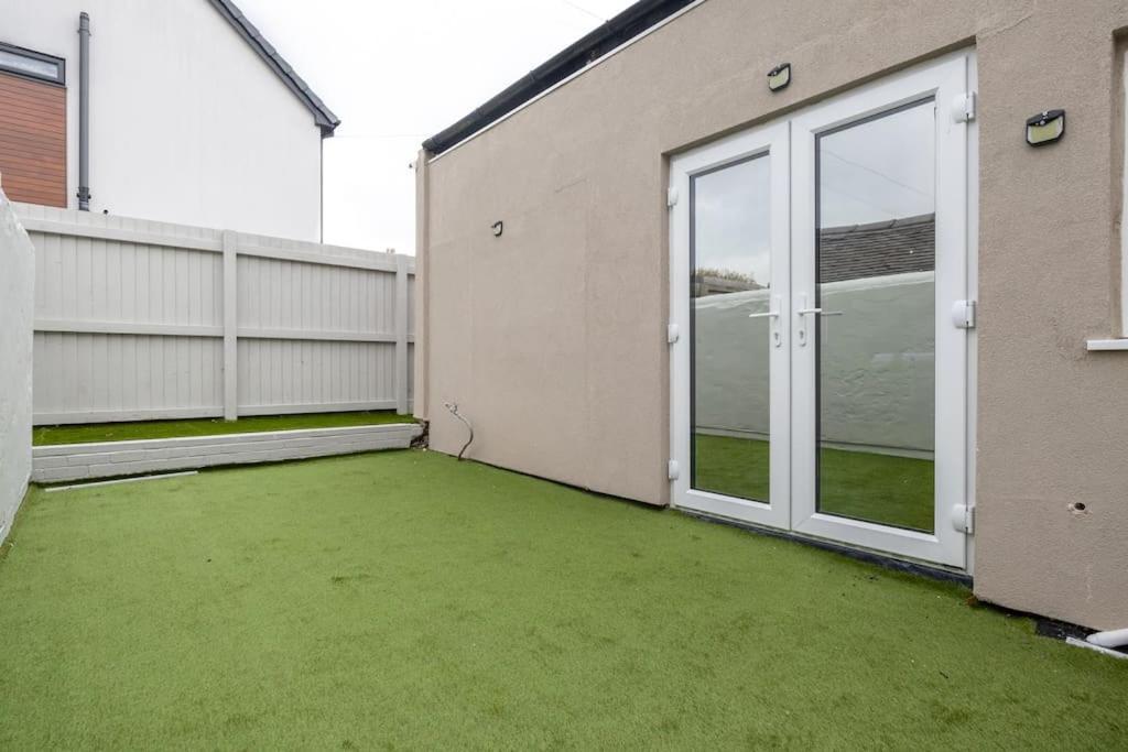Apartment Modern Large Garden Stoke-on-Trent